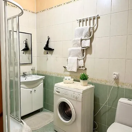 Apartments In The City Center, Near A Theatre, Zlata Plaza Rivne Exterior photo