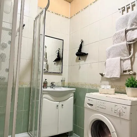 Apartments In The City Center, Near A Theatre, Zlata Plaza Rivne Exterior photo