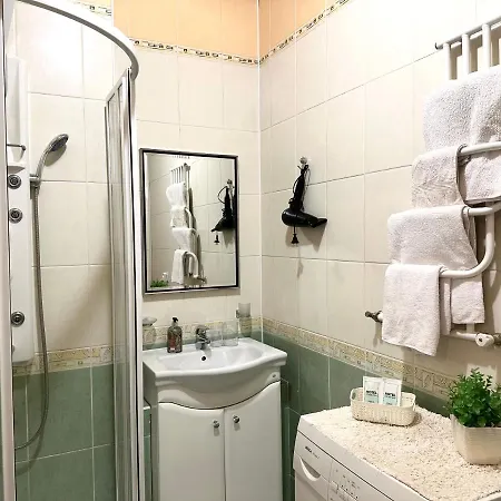 Apartments In The City Center, Near A Theatre, Zlata Plaza Rivne Exterior photo