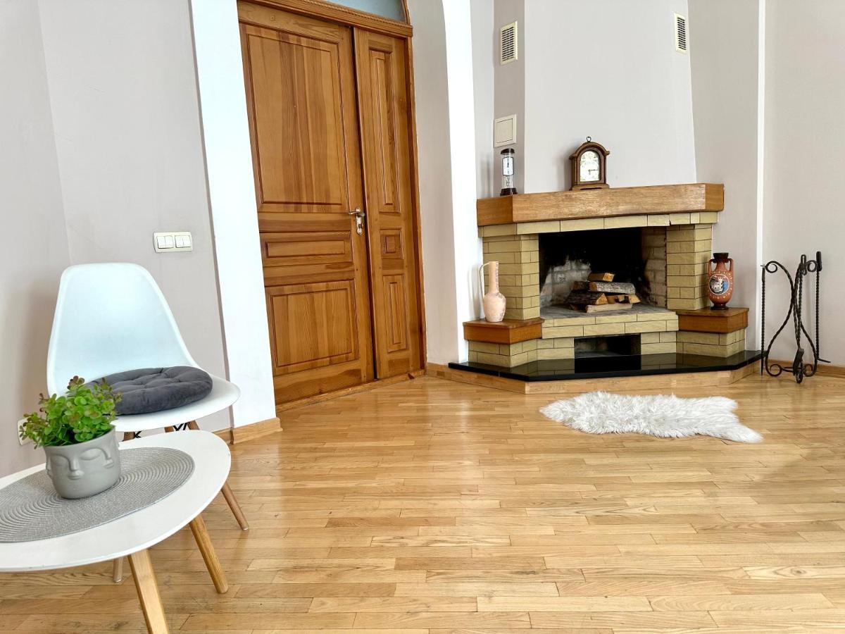 In The Center, Near A Theatre, Zlata Plaza Apartment Rivne